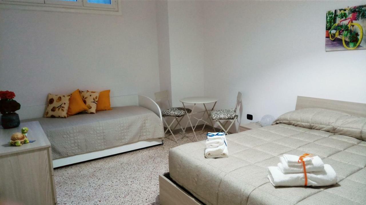 B&B Malaga Salerno Exterior photo